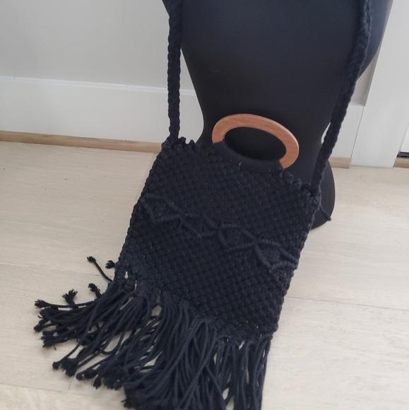 Danielle Nicole Black Macrame Crossbody Bag - Picture 2 of 7